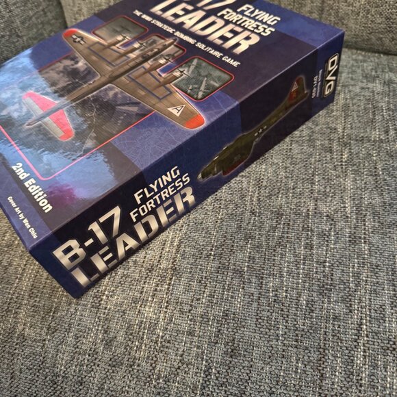B-17 Flying Fortress Leader (open, unpunched) DVG Games & Draco Ideas - Picture 3 of 16